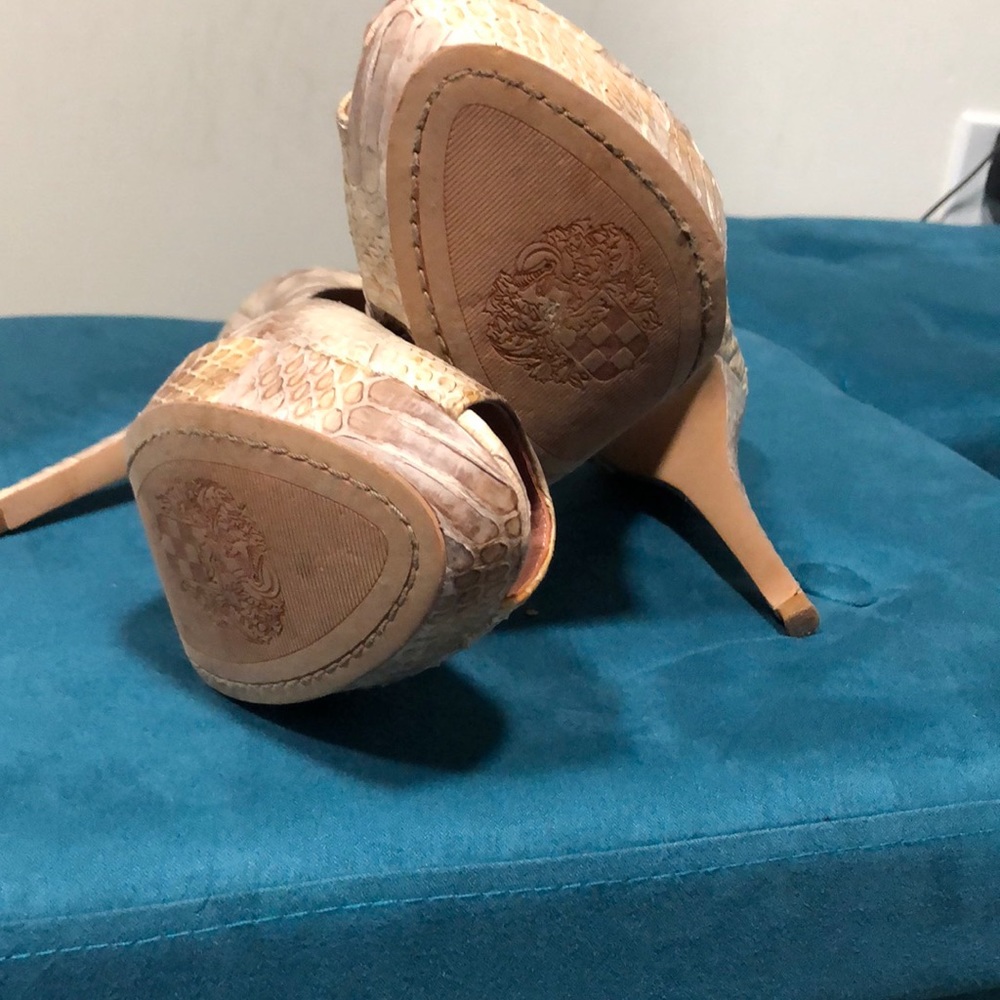 Shoes - Picture 3 of 3